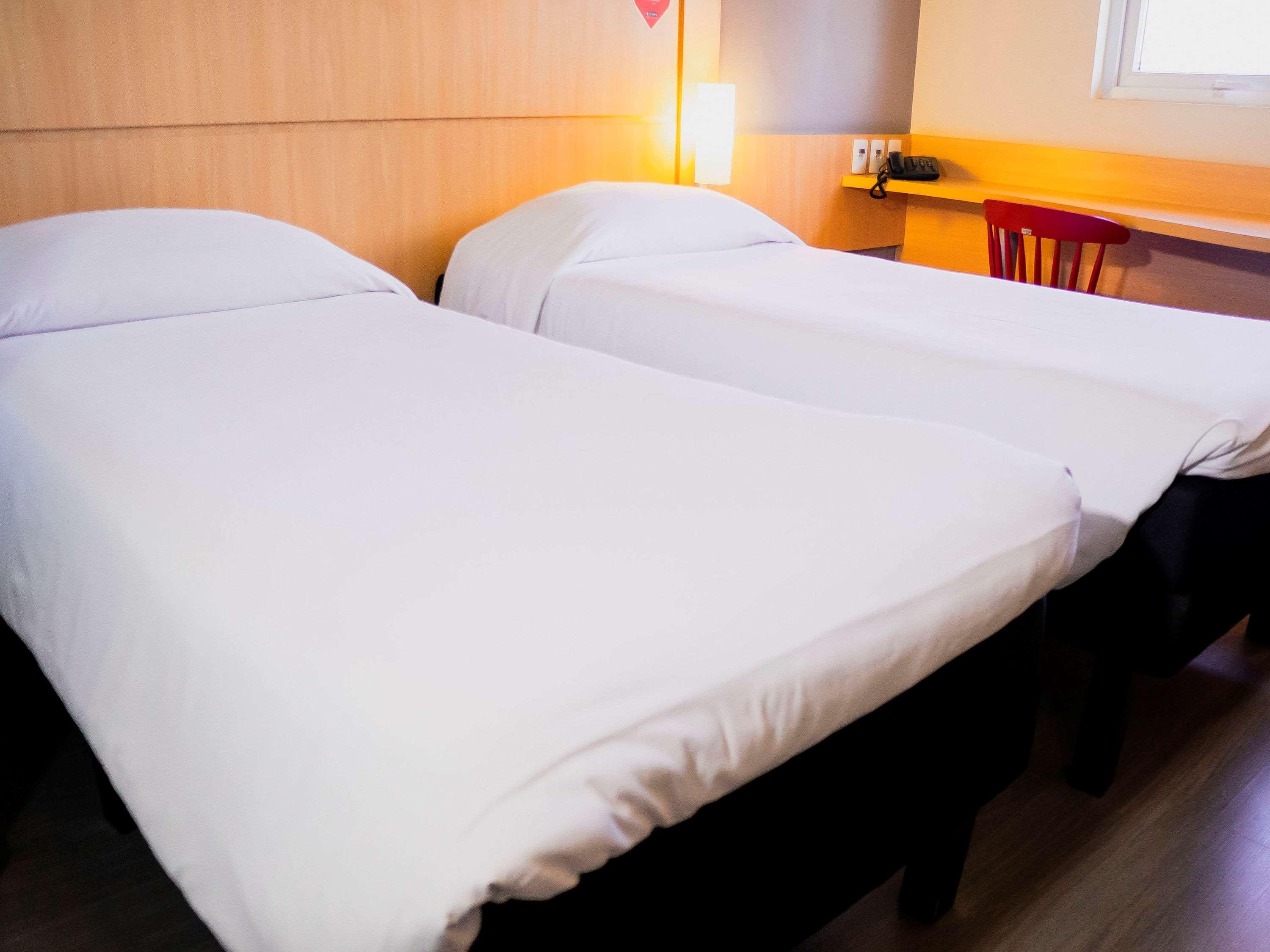 Ibis 酒店